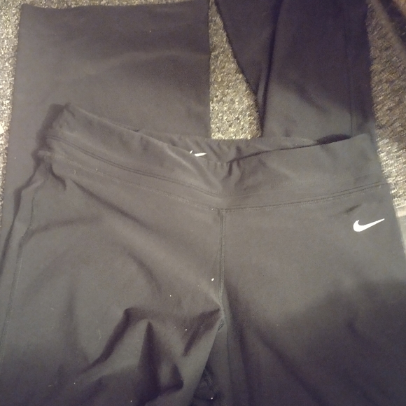 Nike Pants & Jumpsuits Nike Dri Fit Size Medium Yoga Pants55z